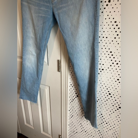 RAG & BONE DRE Low-Rise Slim Boyfriend Denim Blue Jeans in Tulip - Raw Hem - 28 - Picture 2 of 14